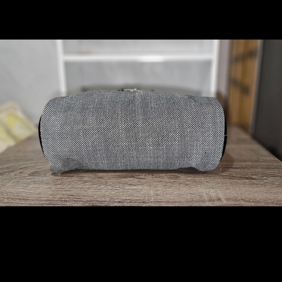 Dior Black and Silver Cosmetic Bag - Picture 7 of 9